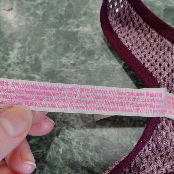 VICTORIA'S SECRET PINK SEAMLESS LIGHTLY LINED PADDED SPORTS BRA SIZE LARGE - Picture 7 of 9